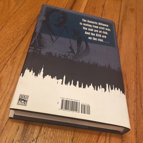 ⭐️HOST PICK⭐️ Star Wars Fate Of The Jedi Omen - Christie Golden (hardcover book) - Picture 2 of 2